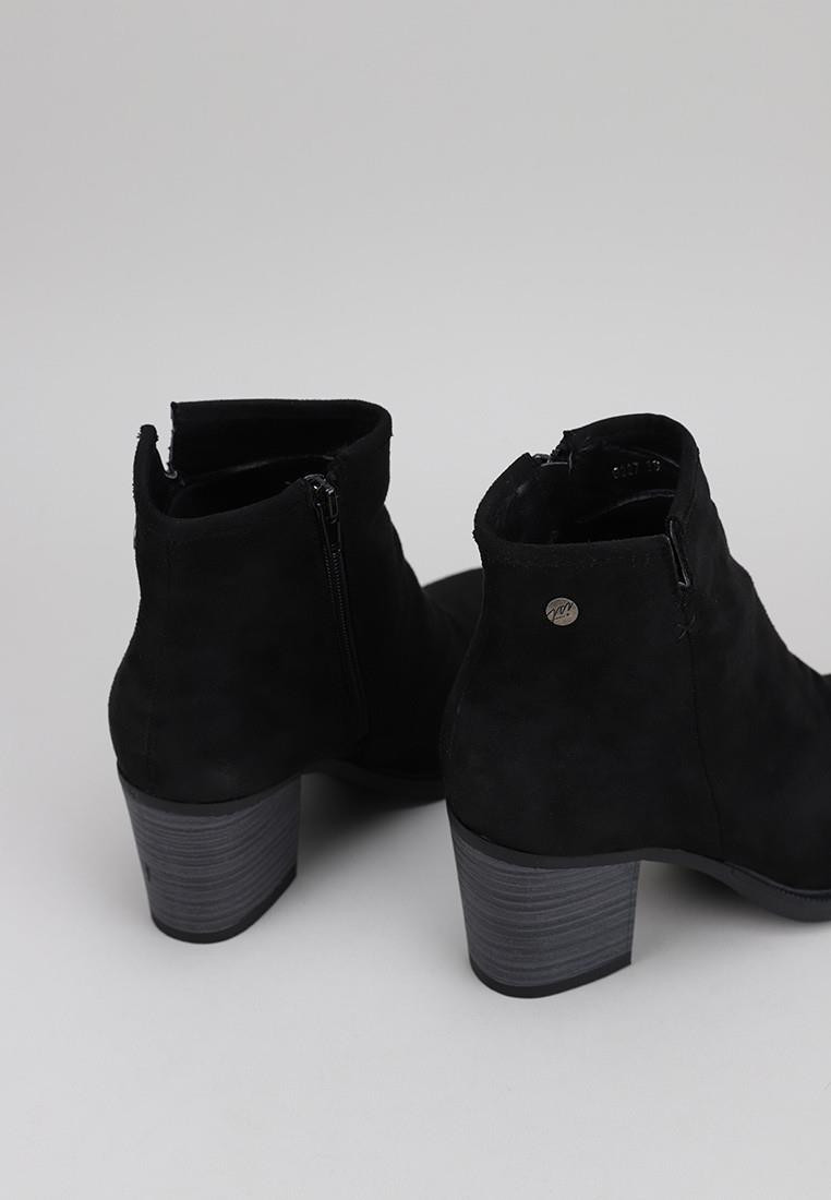 zapatos-de-mujer-isteria-negro