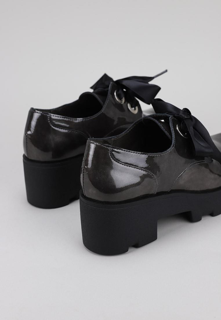zapatos-de-mujer-bryan-stepwise-gris