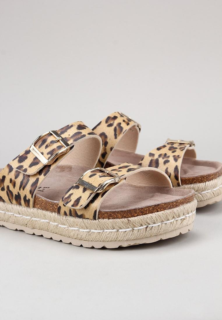 senses-&-shoes-tika-leopardo