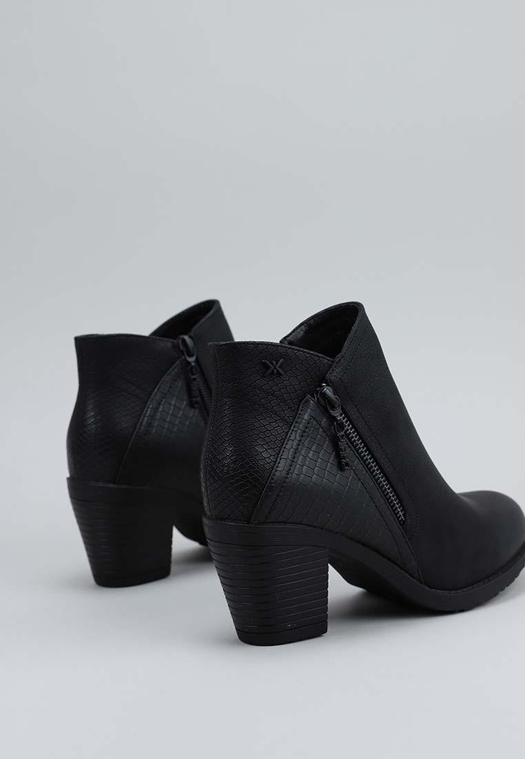 zapatos-de-mujer-chika10-negro