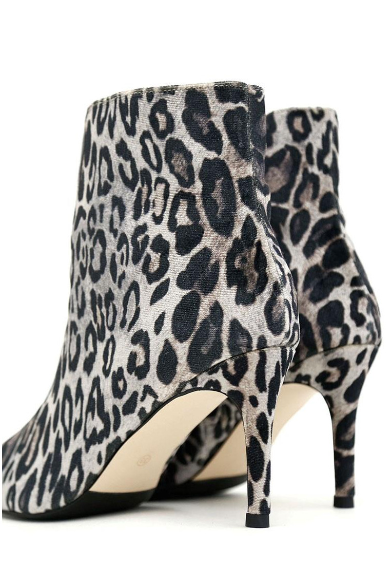 zapatos-de-mujer-la-strada-leopardo